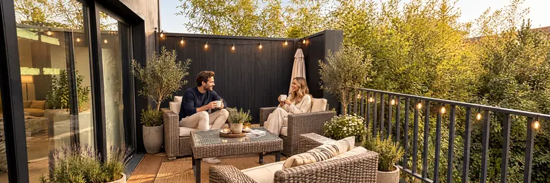 Salon extérieur sur le balcon du premier étage